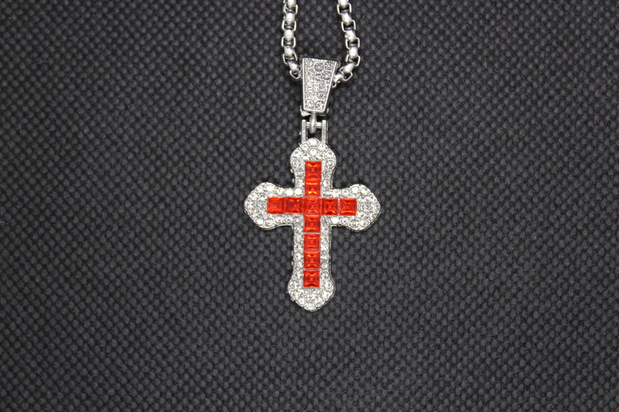 Silver-red pendant