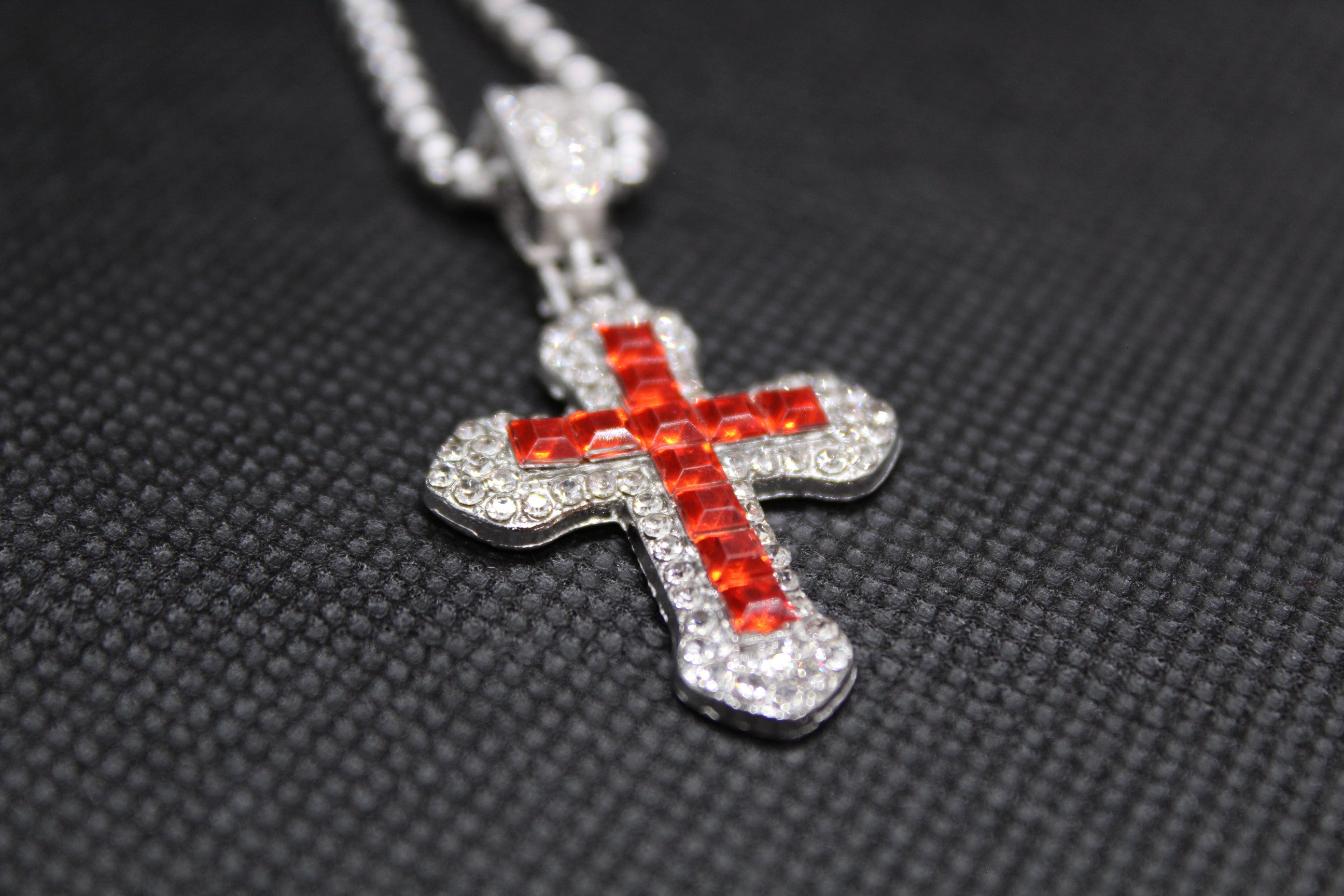Silver-red pendant
