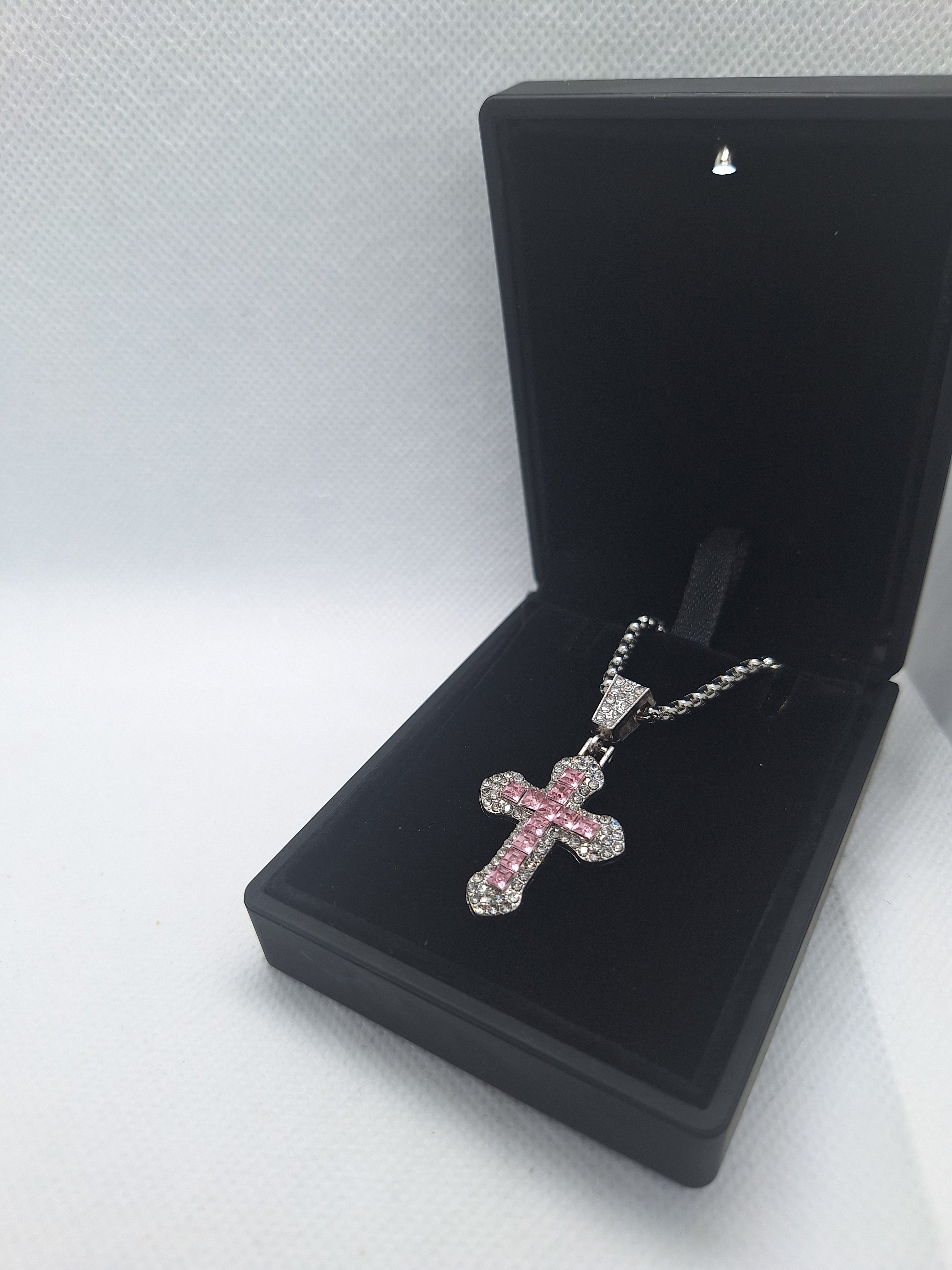 Silver pendant collection